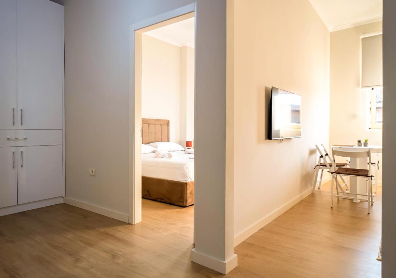 Home Inn Apartment 2 Near City Center Тирана Екстер'єр фото