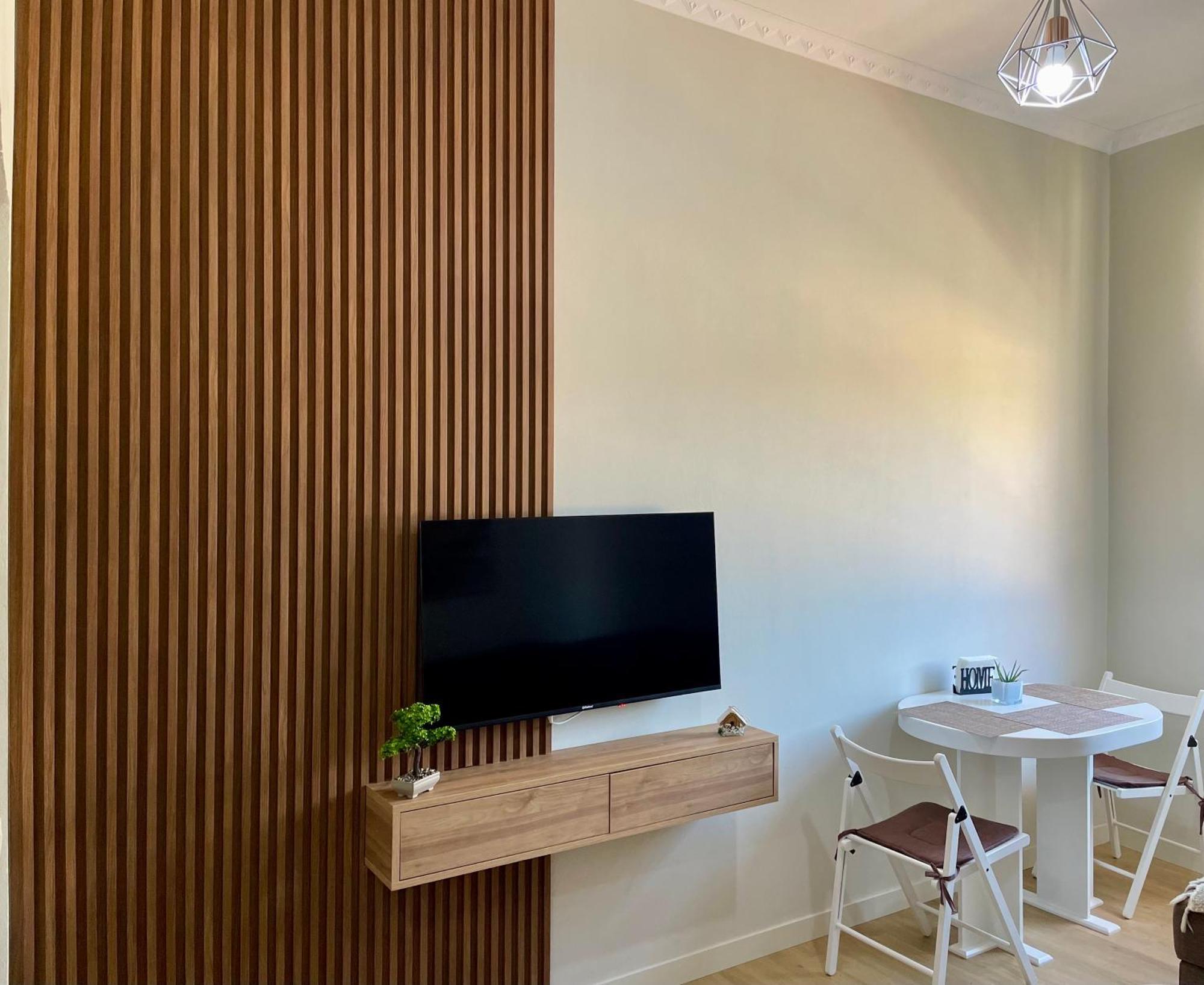 Home Inn Apartment 2 Near City Center Тирана Екстер'єр фото